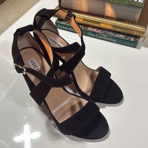 Steve Madden size 8 strap heel